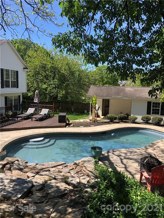 314 Spring Street Davidson, NC 28036 - Photo 2 of 15 Gallery Image 2