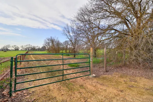 $897,000 | 12412 Plum Lane, Wilton, CA 95693