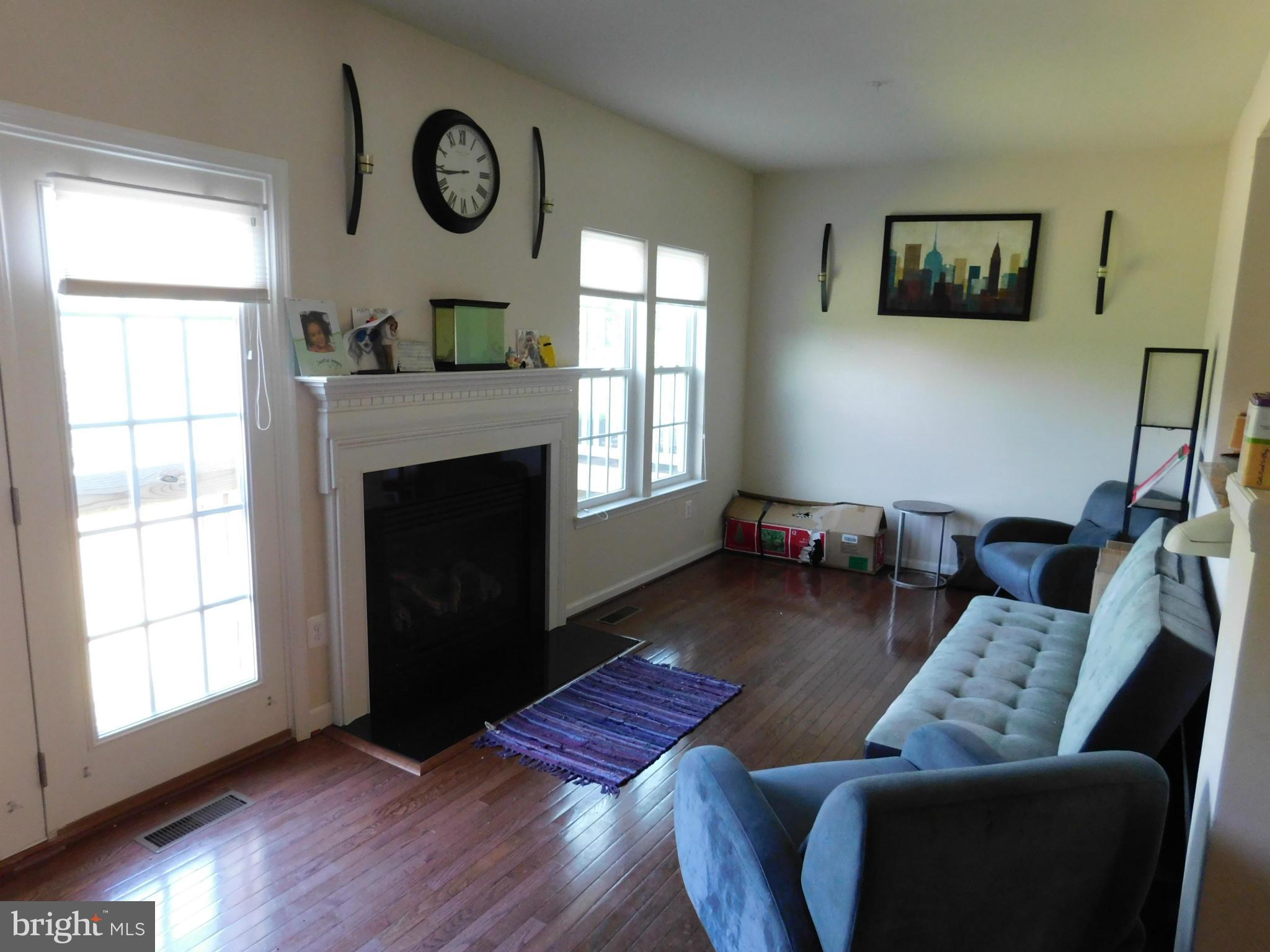 3837 Cullingworth Road Burtonsville, MD 20866 - Photo 8 of 23 Living Room