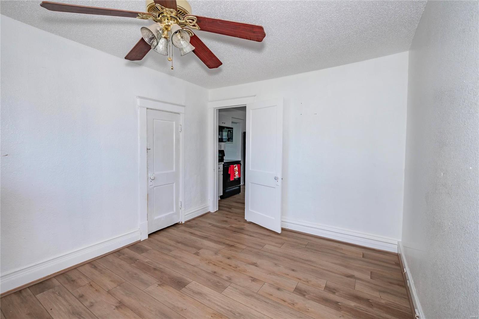 10588 Lackland Road St. Louis, MO 63114 - Photo 15 of 22 Gallery Image 15