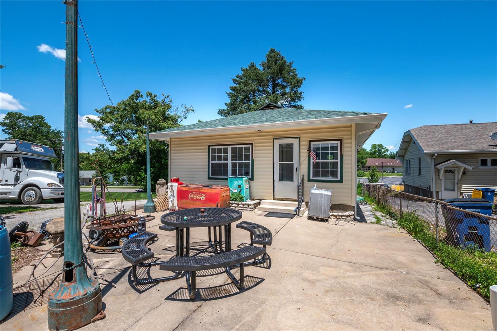 10588 Lackland Road St. Louis, MO 63114 - Photo 21 of 22 Gallery Image 21
