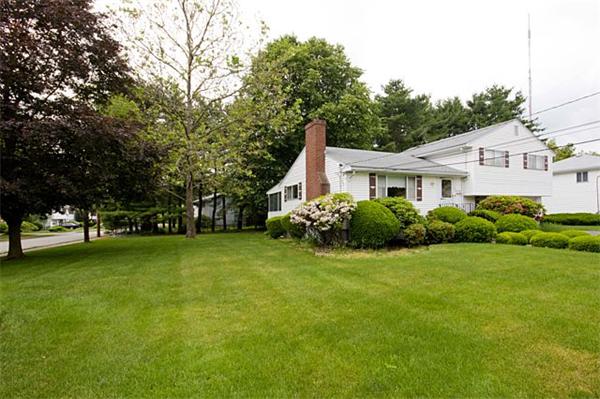 141 Noanett Road Needham, MA 02494 - Photo 13 of 14