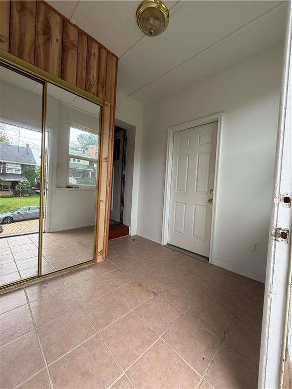 2332 Sherbrook Street Pittsburgh, PA 15217 - Photo 2 of 35