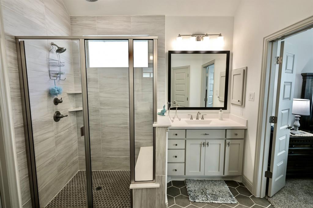 2609 Henley Way Venus, TX 76084 - Photo 29 of 40 a bathroom with a sink and a mirror