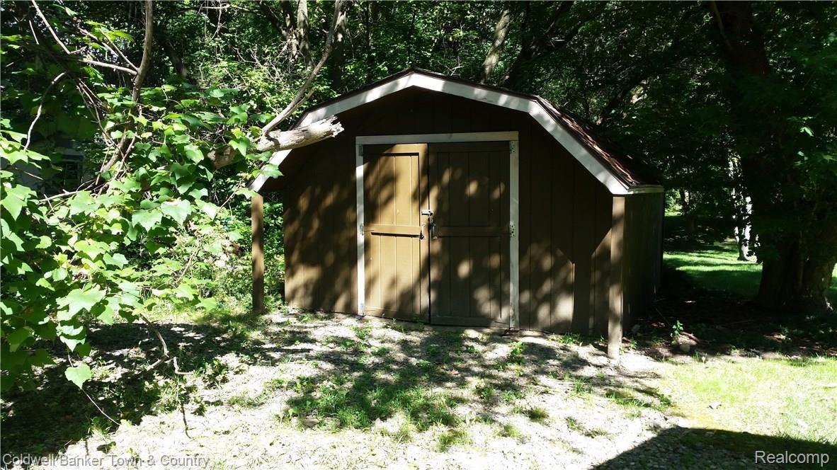 Shed