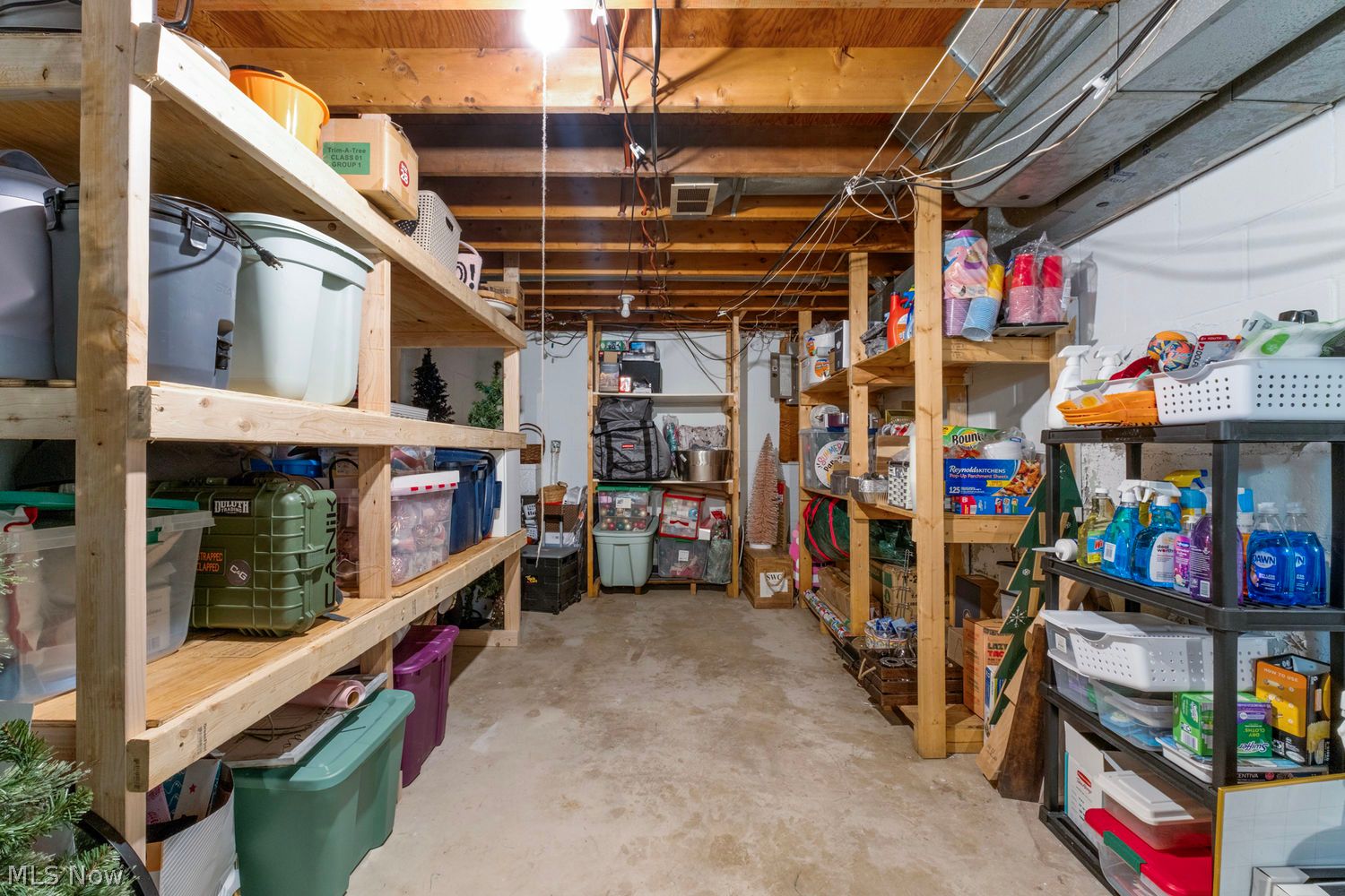 1263 Shields Road Youngstown, OH 44511 - Photo 27 of 33