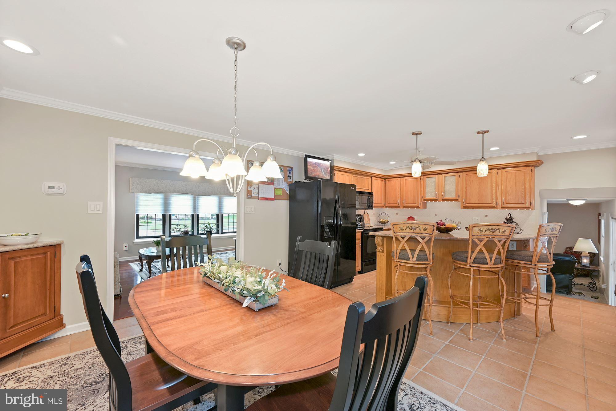 121 Pine Valley Road Delran, NJ 08075 - Photo 20 of 34 Dining Room