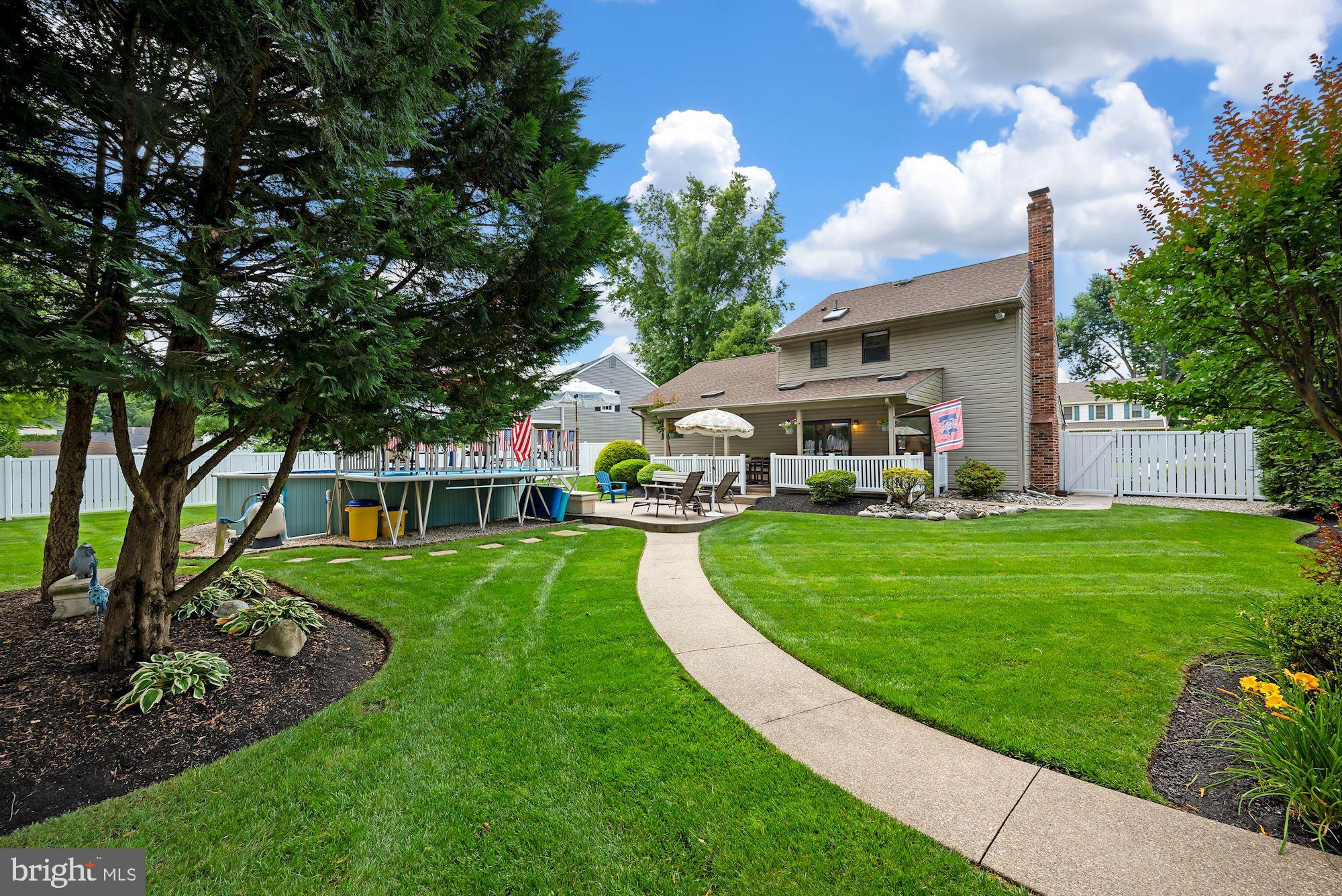 121 Pine Valley Road Delran, NJ 08075 - Photo 8 of 34 Back Yard