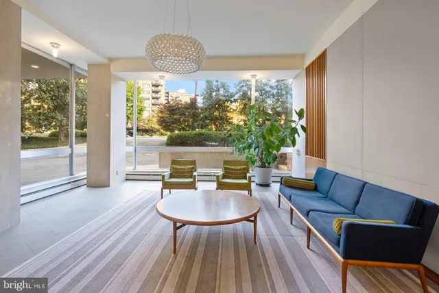 $335,000 | 4200 Cathedral Avenue Northwest, Unit 812, Washington, DC 20016