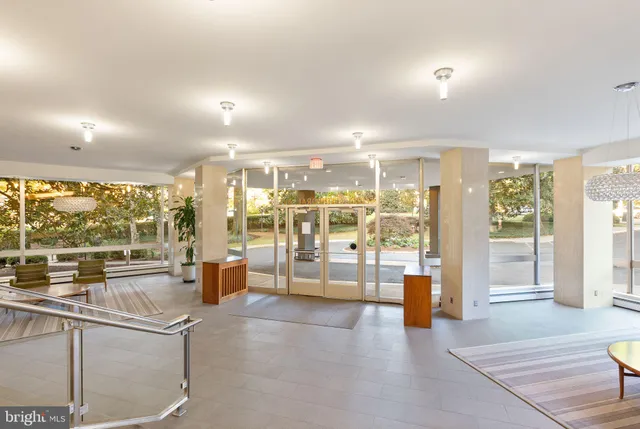 $335,000 | 4200 Cathedral Avenue Northwest, Unit 812, Washington, DC 20016