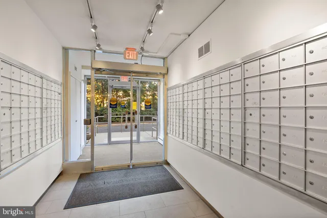 $335,000 | 4200 Cathedral Avenue Northwest, Unit 812, Washington, DC 20016