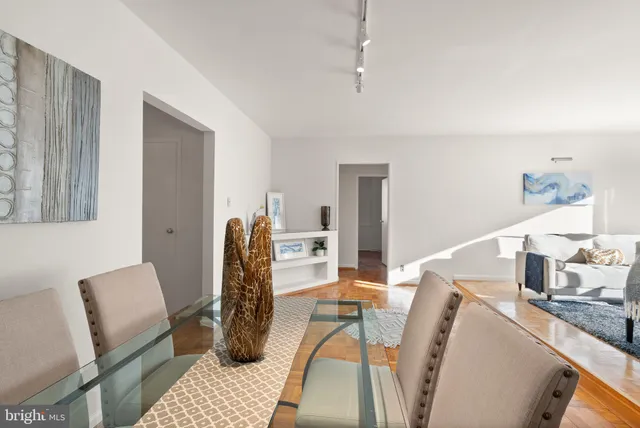 $335,000 | 4200 Cathedral Avenue Northwest, Unit 812, Washington, DC 20016