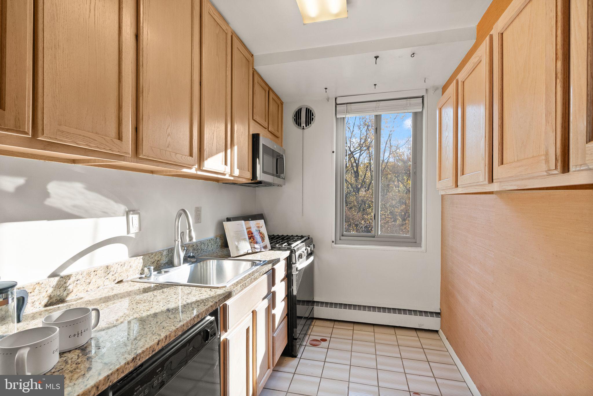 4200 Cathedral Avenue Northwest, Unit 812 Washington, DC 20016 - Photo 30 of 45 Kitchen