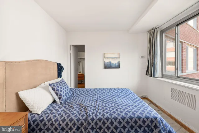 $335,000 | 4200 Cathedral Avenue Northwest, Unit 812, Washington, DC 20016