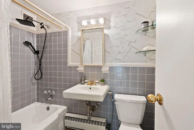 $335,000 | 4200 Cathedral Avenue Northwest, Unit 812, Washington, DC 20016