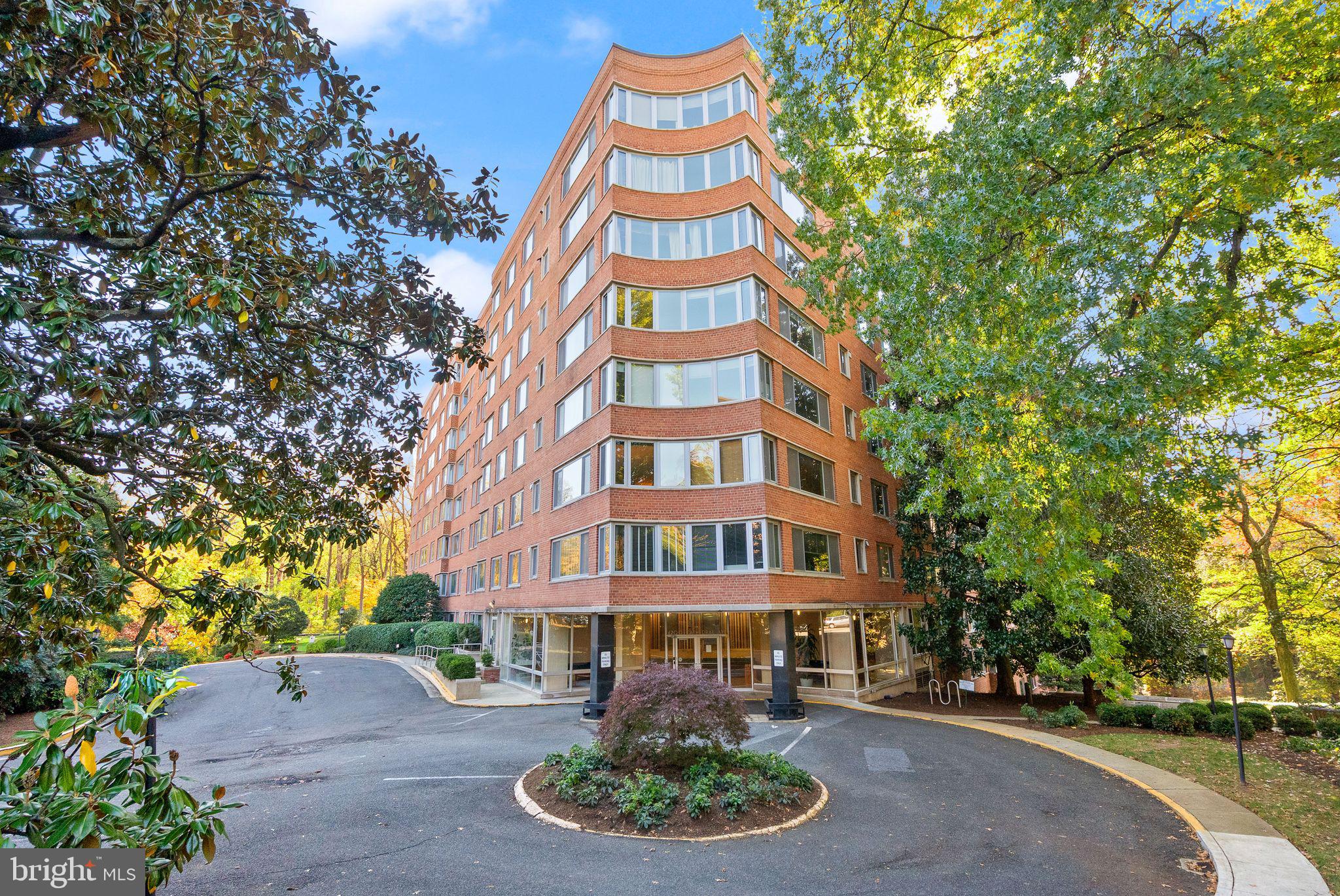 4200 Cathedral Avenue Northwest, Unit 812 Washington, DC 20016 - Photo 8 of 45 Building exterior