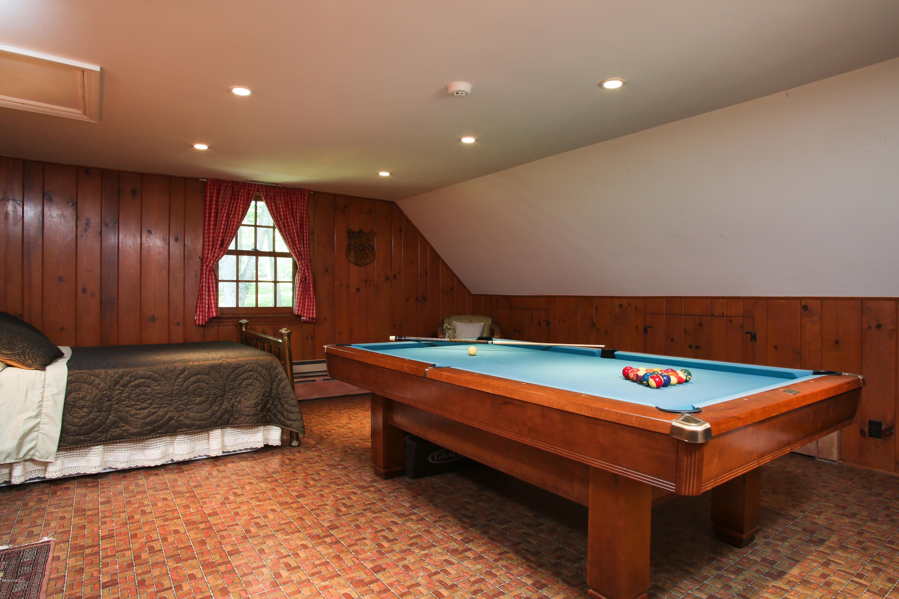 759 Hancock Road Williamstown, MA 01267 - Photo 29 of 71 352