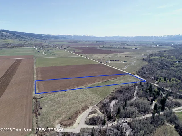 $1,100,000 | Tbd 10-ac Stateline Road, Alta, WY 83414
