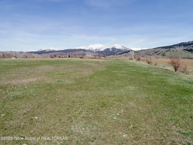 $1,100,000 | Tbd 10-ac Stateline Road, Alta, WY 83414