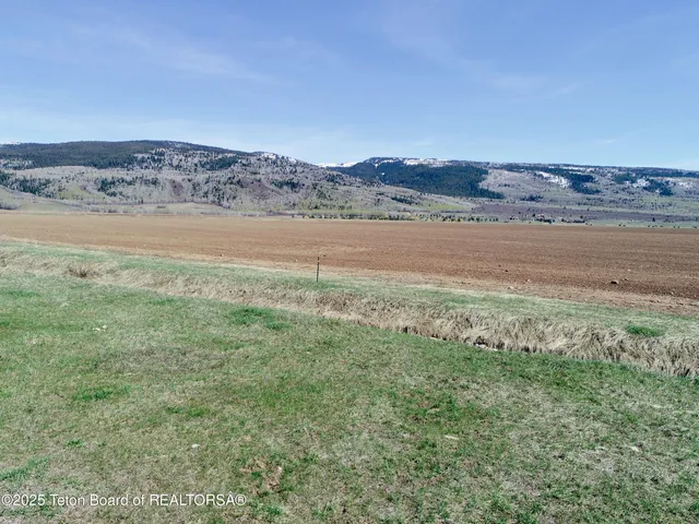 $1,100,000 | Tbd 10-ac Stateline Road, Alta, WY 83414
