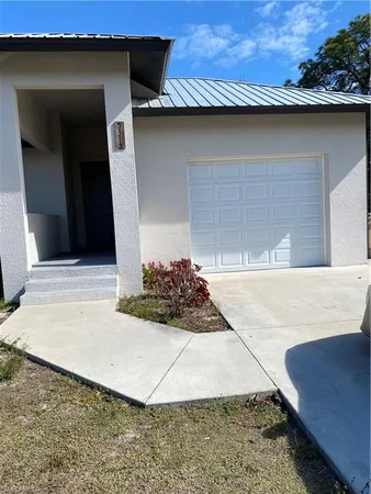 $1,800 | 5314 30th Street Southwest, Lehigh Acres, FL 33973