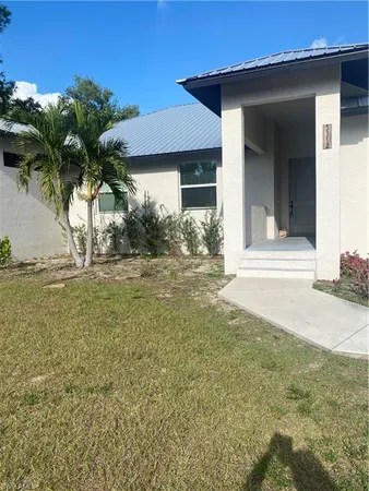 $1,800 | 5314 30th Street Southwest, Lehigh Acres, FL 33973