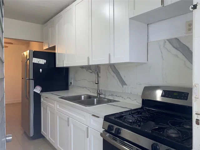 $1,350 | 51 Northeast 204th Street, Unit 2, Miami, FL 33179