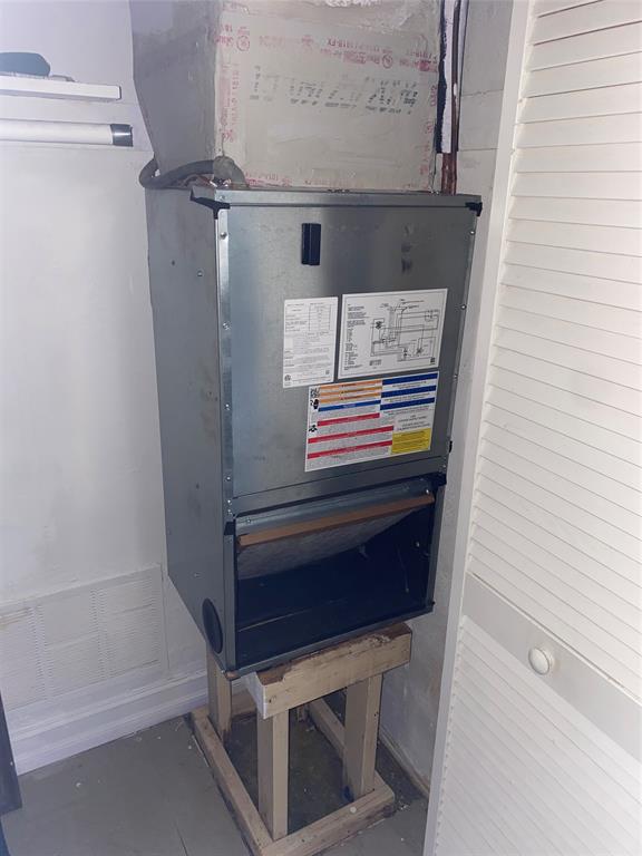 51 Northeast 204th Street, Unit 2 Miami, FL 33179 - Photo 10 of 18 a view of hallway with stairs and furniture