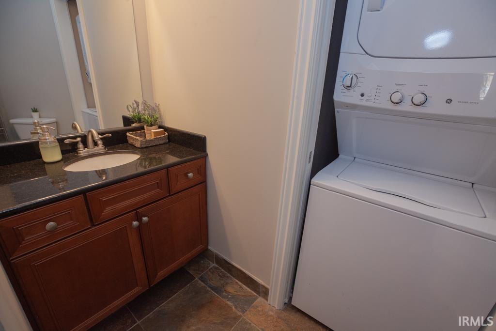 508 Main Street, Unit 3D Evansville, IN 47708 - Photo 14 of 29