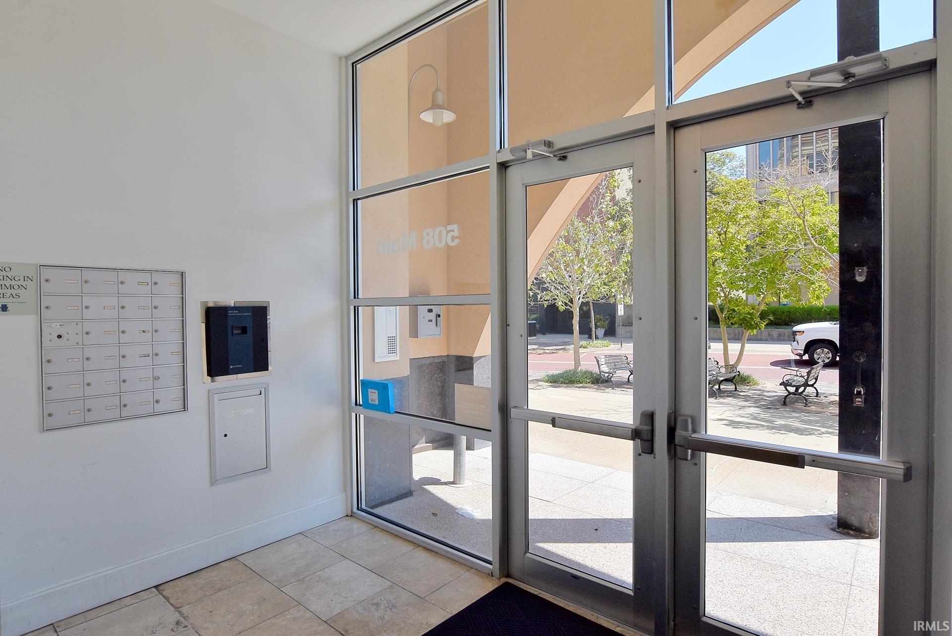 508 Main Street, Unit 3D Evansville, IN 47708 - Photo 17 of 29