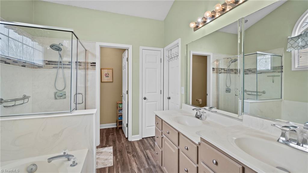 6314 High View Road Greensboro, NC 27410 - Photo 16 of 24 Primary Bath