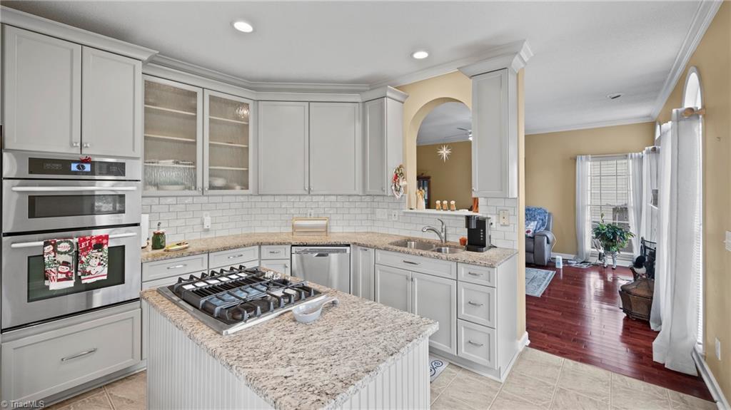 6314 High View Road Greensboro, NC 27410 - Photo 10 of 24