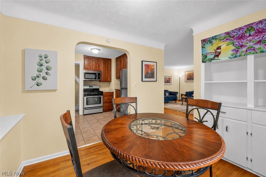1369 Cranover Road Lyndhurst, OH 44124 - Photo 17 of 41 Gallery Image 17