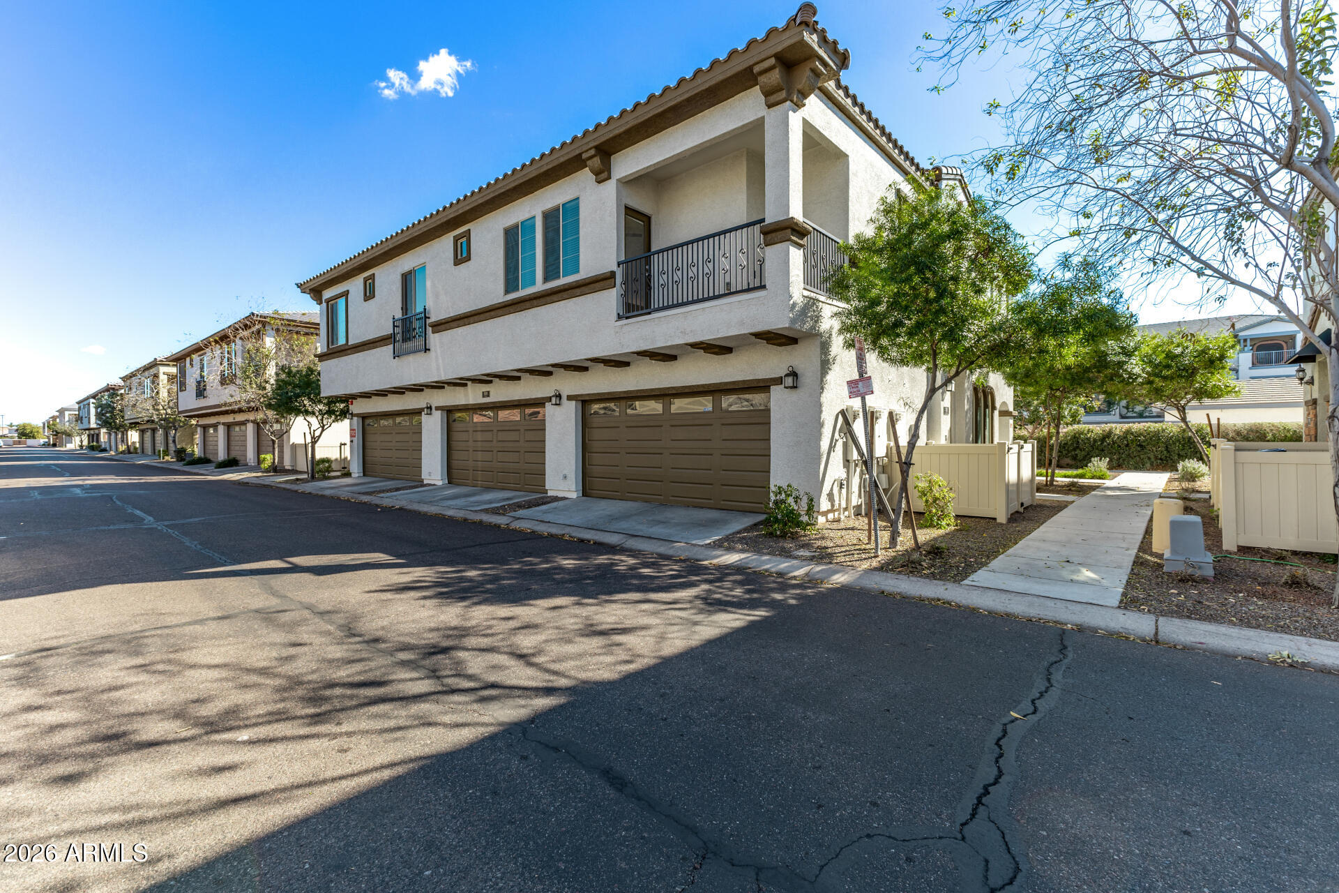 1861 East Frye Road, Unit 101 Gilbert, AZ 85295 - Photo 3 of 41 06 Frye