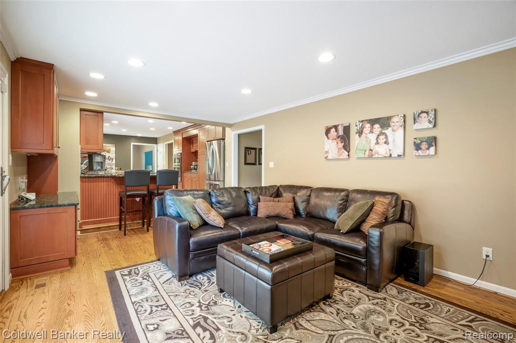 1663 Yale Court Rochester Hills, MI 48309 - Photo 18 of 40