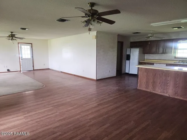 $179,900 | 4702 Daspit Road, New Iberia, LA 70563