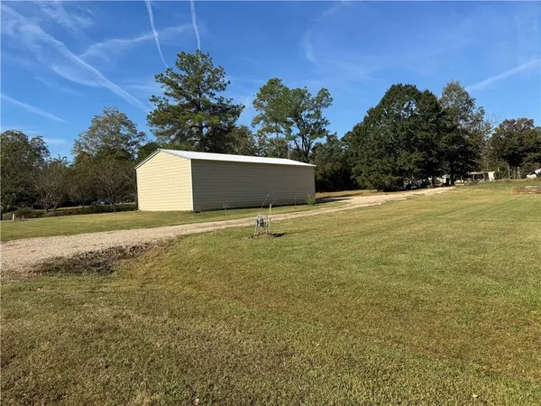 $77,000 | 638 Effie Highway, Deville, LA 71328