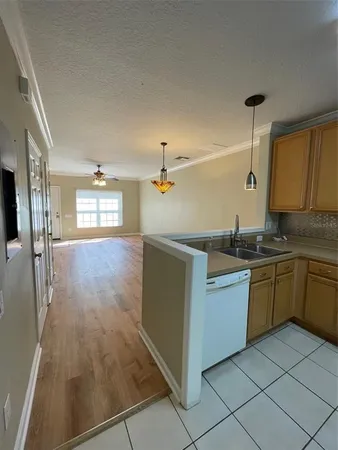 $1,690 | 894 Vineland Place, Lake Mary, FL 32746
