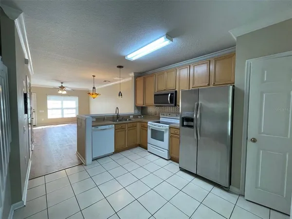 $1,690 | 894 Vineland Place, Lake Mary, FL 32746