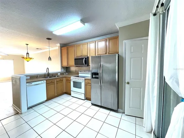 $1,690 | 894 Vineland Place, Lake Mary, FL 32746