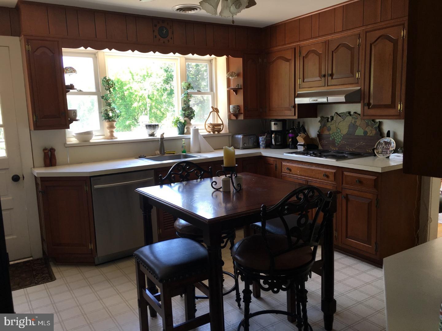 2010 Yellow Springs Road Malvern, PA 19355 - Photo 10 of 13 Gallery Image 10