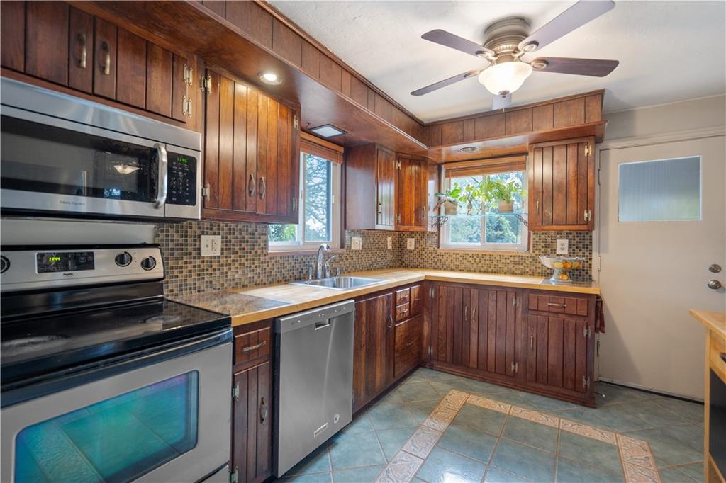 4837 East Willock Road Pittsburgh, PA 15227 - Photo 11 of 38 Gallery Image 11