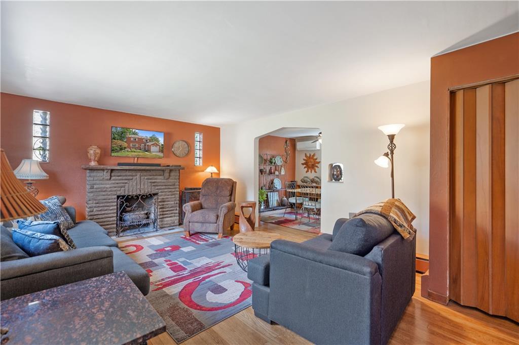 4837 East Willock Road Pittsburgh, PA 15227 - Photo 5 of 38 Gallery Image 5