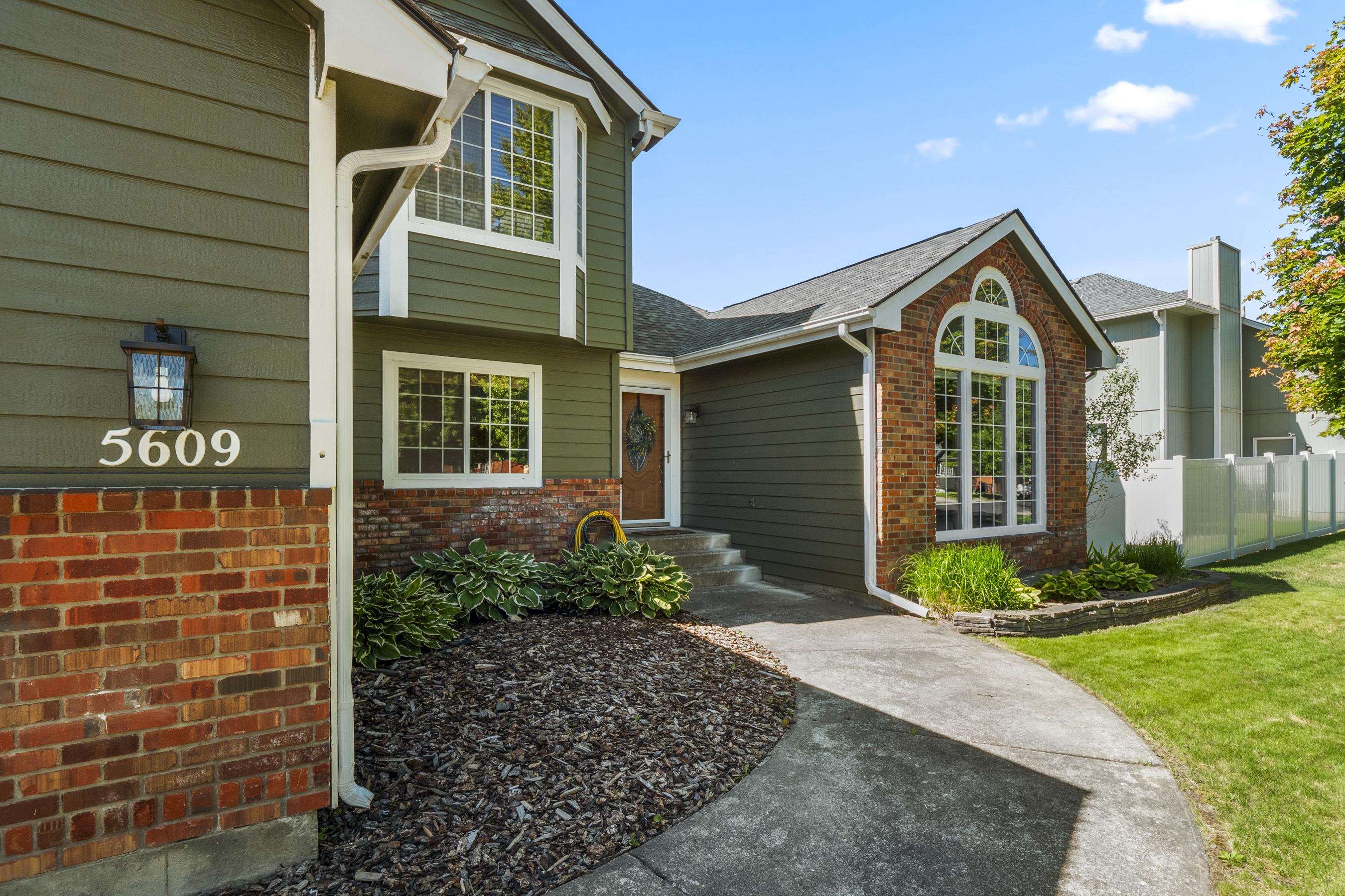 5609 West Old Fort Drive Spokane, WA 99208 - Photo 3 of 40