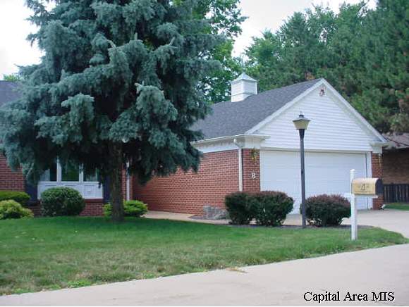 6 Turnberry Place Springfield, IL 62704 - Photo 1 of 1