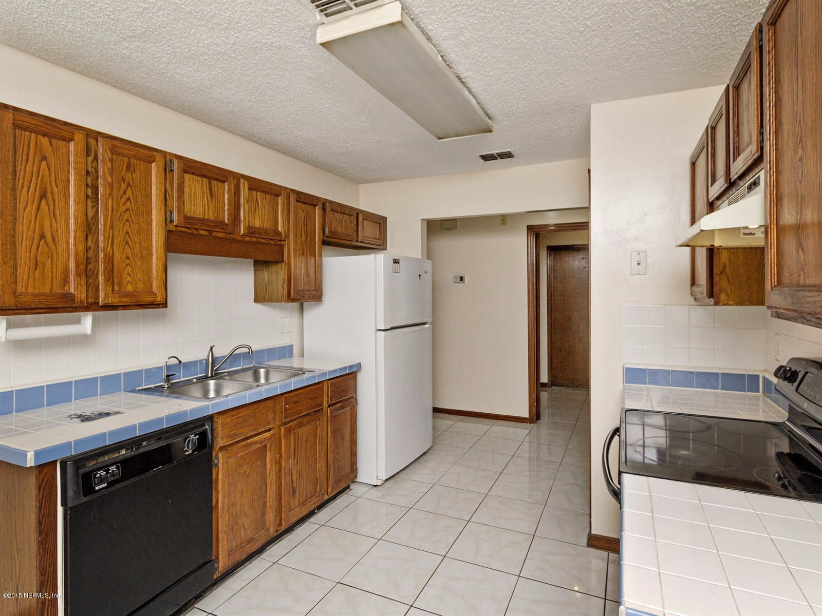 7650 Collins Ridge Boulevard Jacksonville, FL 32244 - Photo 8 of 21 008_Kitchen