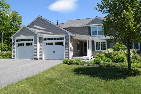 $595,000 | 16 Beryl Loop, Unit 16, Topsham, ME 04086