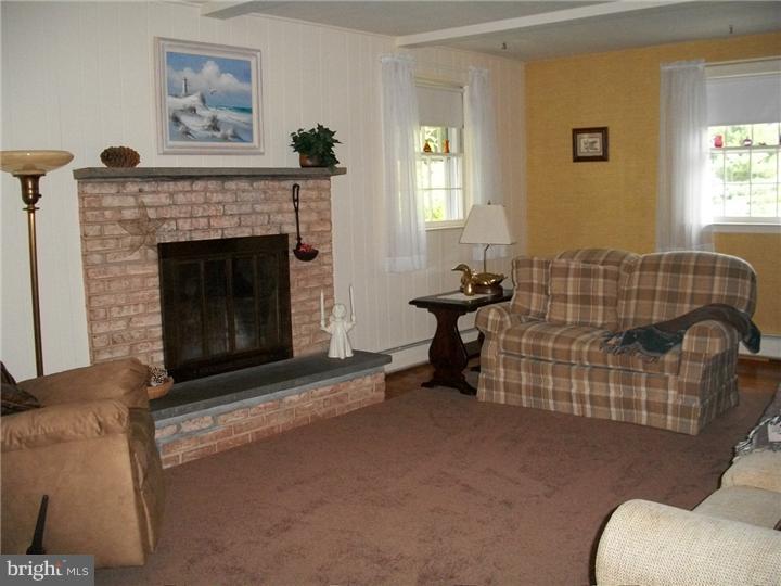 915 South Chester Road West Chester, PA 19382 - Photo 7 of 19 Gallery Image 7