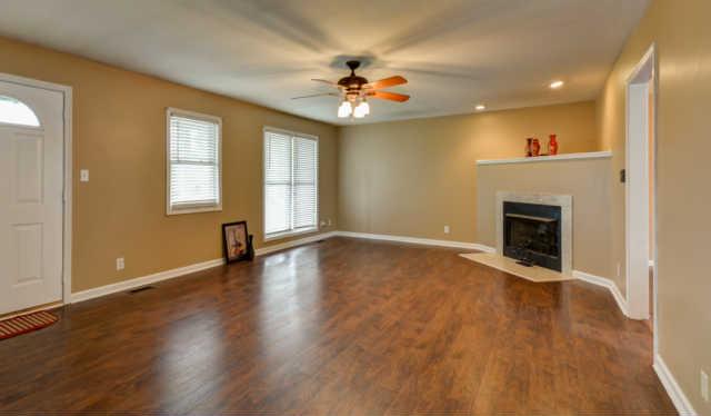 1251 Old Mack Road Clarksville, TN 37040 - Photo 3 of 20 Huge Family Room, Perfect for Entertaining!