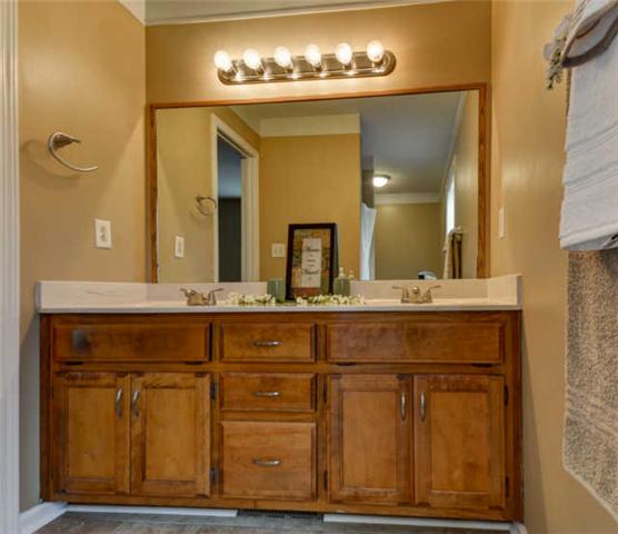 1251 Old Mack Road Clarksville, TN 37040 - Photo 6 of 20 Master Bathroom